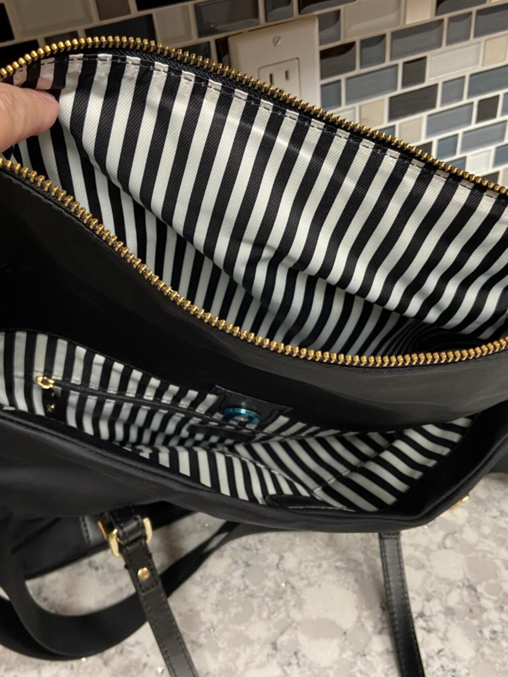 Kate Spade New York Union Square Carmen Handbag (Like New) - Picture 8 of 16